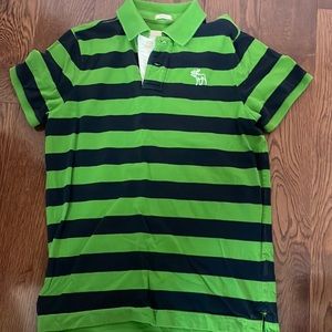 Brand: Abercrombie & Fitch Size:Large Colors: Green, Navy and white